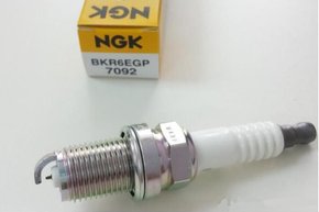 VELA DE IGNIÇÃO NGK - BKR6EGP